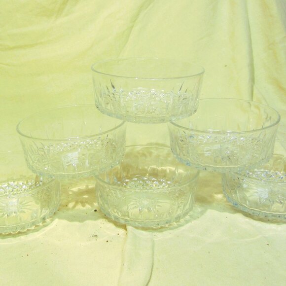 VTG SET OF 6 ARCOROC SALAD/DESERT BOWLS, CUT CRYSTAL FRANCE - Picture 1 of 7